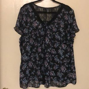 Floral silky lace torrid blouse